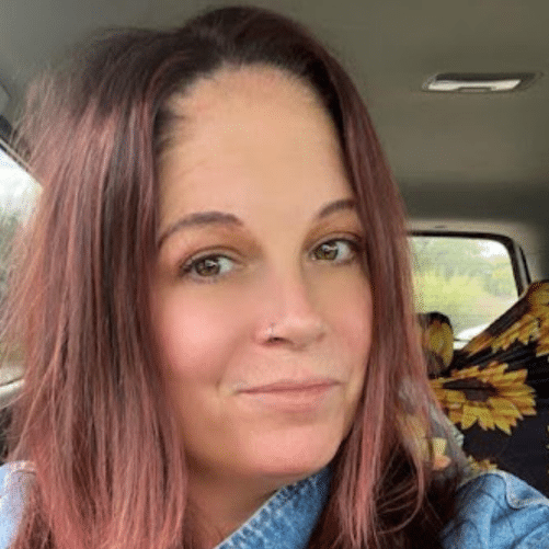 NICHOLE TRUMBULL_ (295 x 267 px)